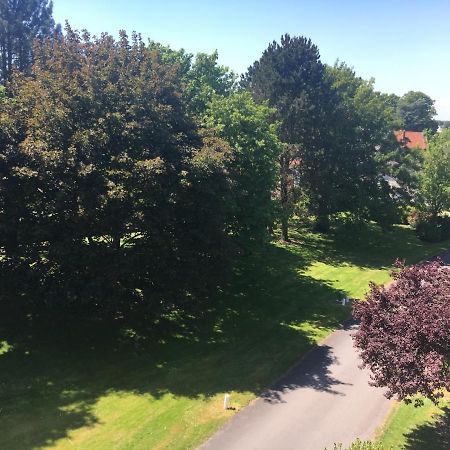 Suite Au Parc De Fresnoy Roye  Exteriör bild